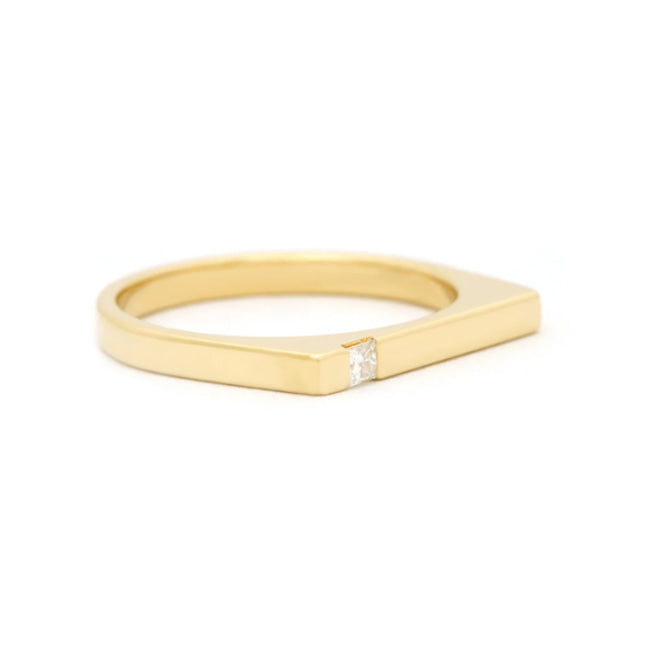 Solitaire Bar Type Gold Ring